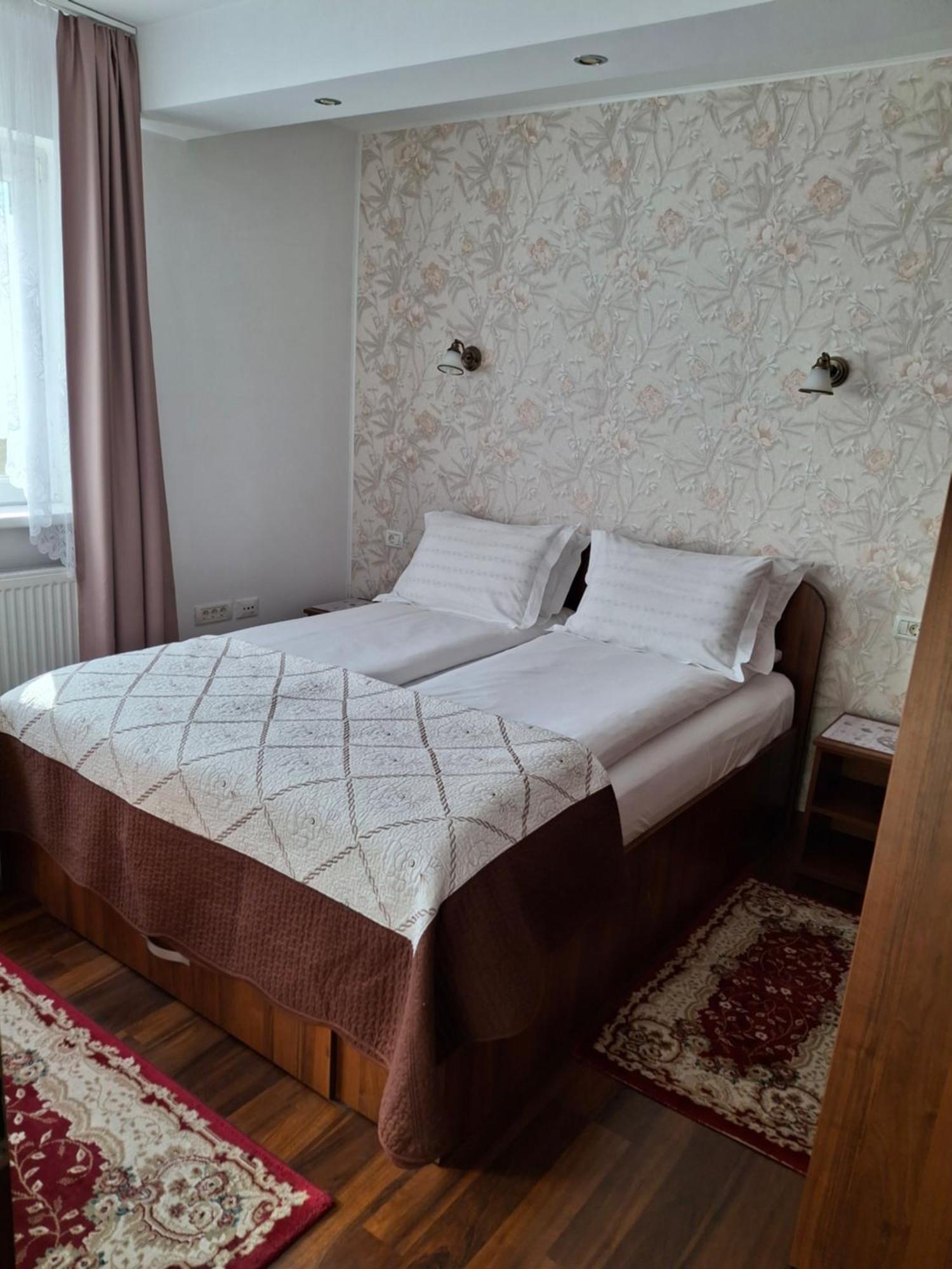 Ferienwohnung Garsoniera Strada Bucegi Hermannstadt Exterior foto