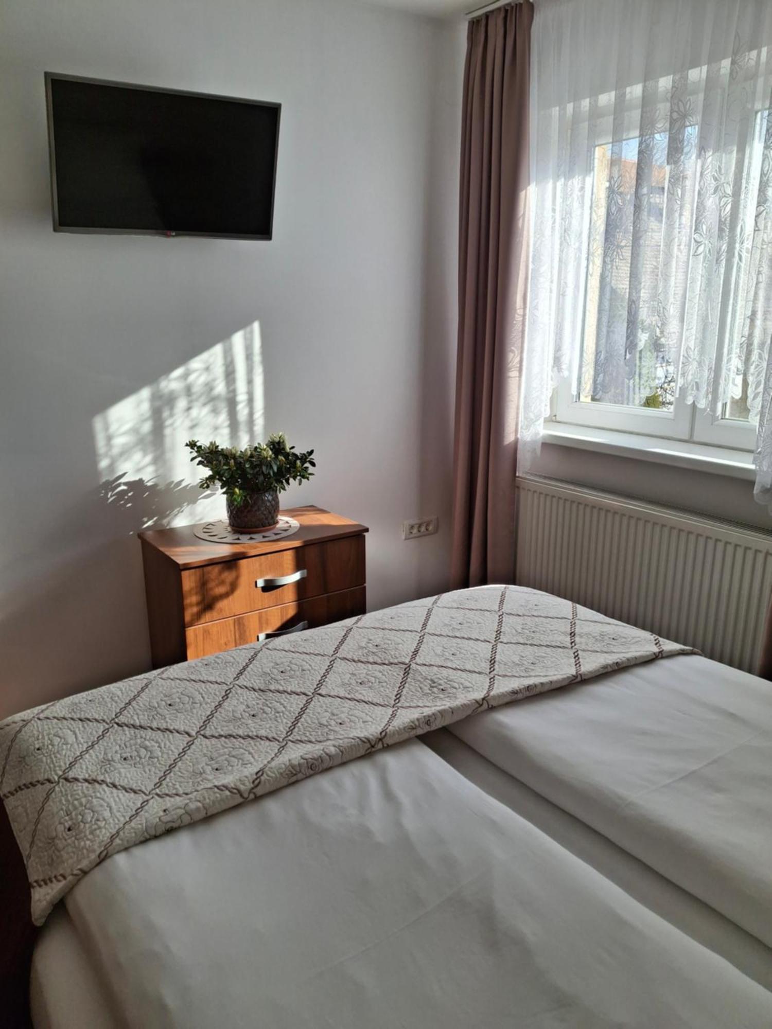 Ferienwohnung Garsoniera Strada Bucegi Hermannstadt Exterior foto