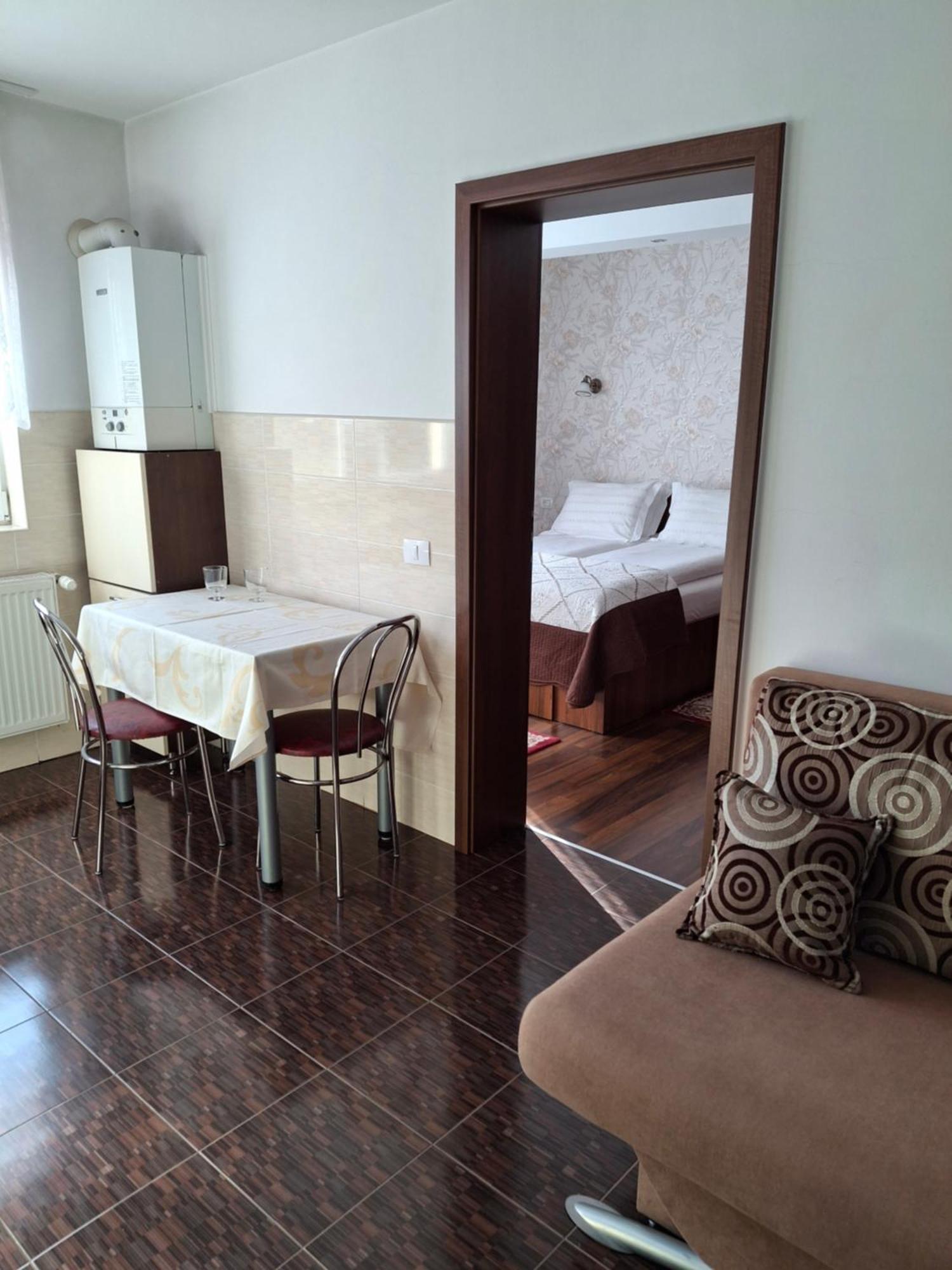 Ferienwohnung Garsoniera Strada Bucegi Hermannstadt Exterior foto