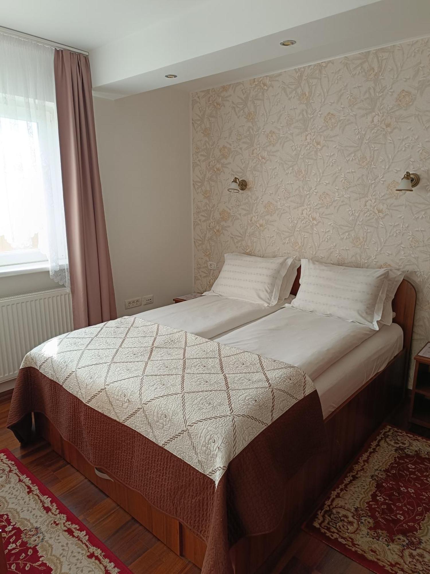 Ferienwohnung Garsoniera Strada Bucegi Hermannstadt Exterior foto